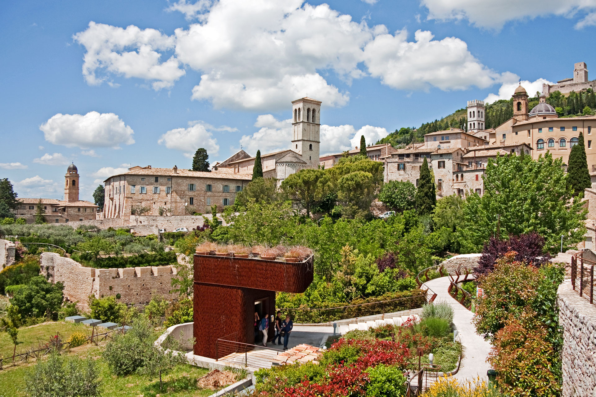 Parcheggio Mojano Assisi -Porta Lavagine Urbino - Nuovo P Manini